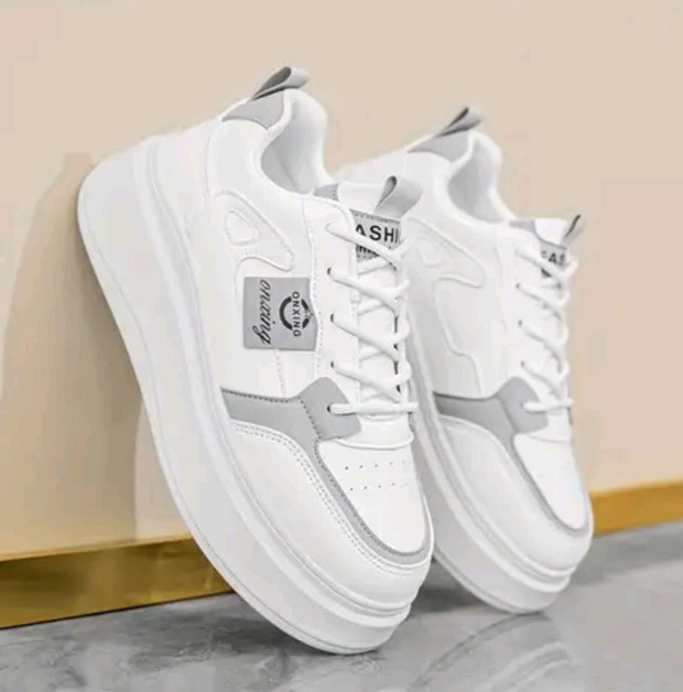 New | Size CN40 Women's Platform Sneakers