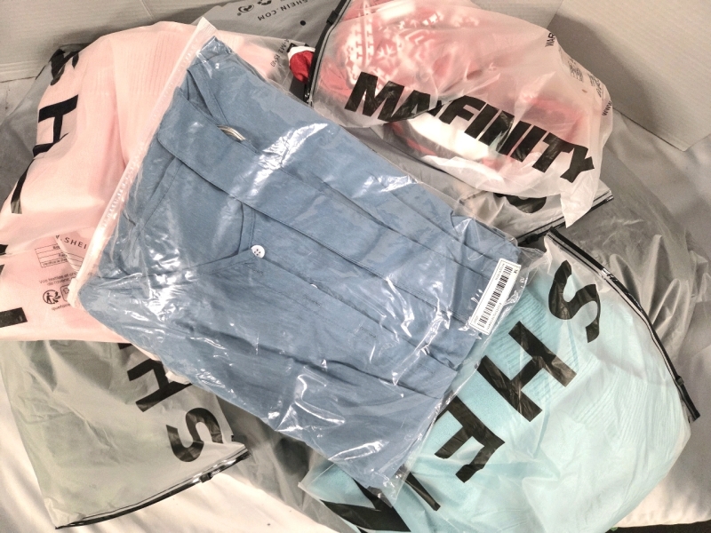 15 New Packages Size 0XL-4XL Mixed Clothing : Assorted Styles, Seasons, Genders, Colours, Makers + More
