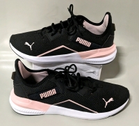 Like New PUMA Ladies Platinum Shimmer Sneakers (Size 9)