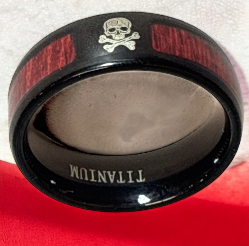 Skull 8mm Wide Titanium Steel Ring Black with Red Wood Accents Size 13 Stamped