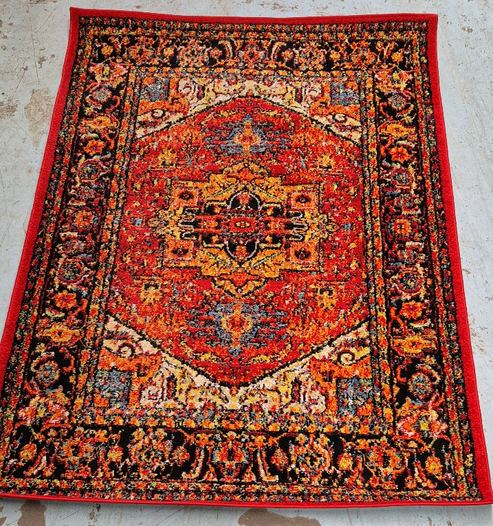 Beautiful Colourful SURYA Area Rug 3ft 11" x 5ft 7"
