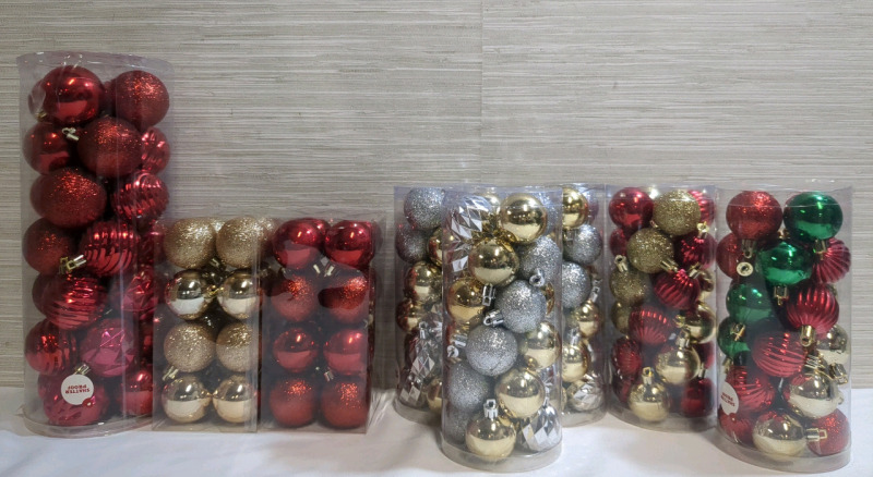 8 New Assorted Christmas Tree Ornament Bundle