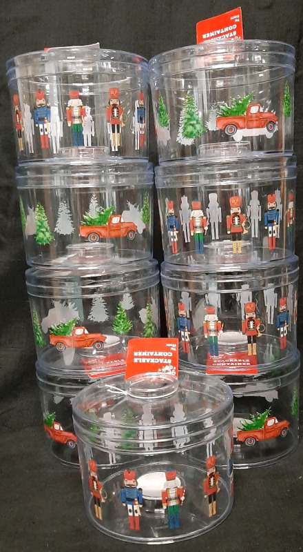 9 New Stackable Holiday Plastic Containers