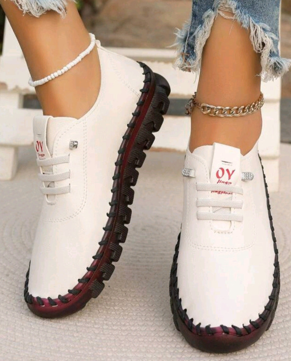 New | Size 39 Women's Comfy fit Sneakers