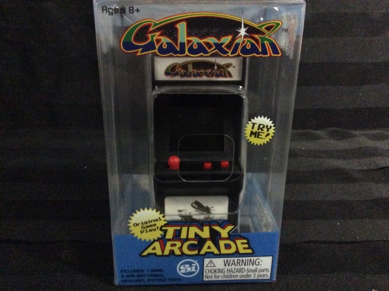 New GALAXIAN TINY ARCADE Key Chain