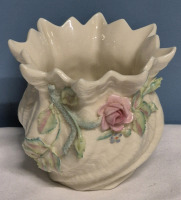 STUNNING BELLEEK Vase Ireland 3.75" Tall