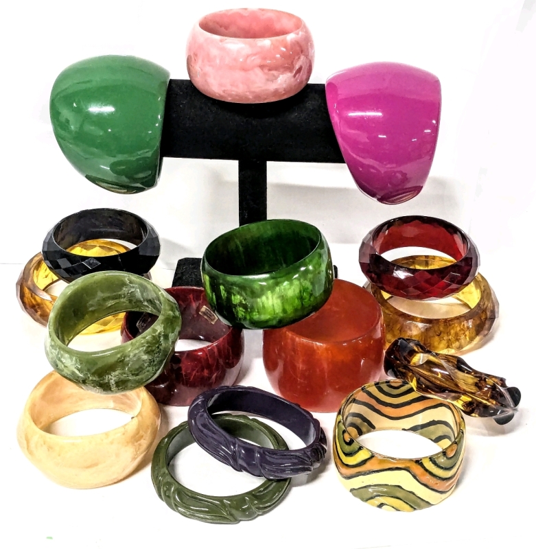 16 Vintage Super Colorful Super Chunky Acrylic Bangles incl W GERMAN - 0.6" - 2.75" Wide, Openings 2.35" - 2 7" Diameter