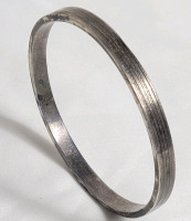 Vintage HG&S Sterling Silver Unisex Bangle . Measures 2 5/8" Inside diameter