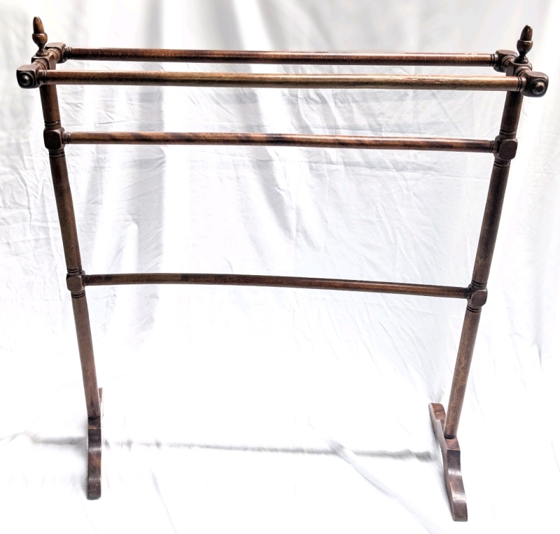Vintage Wooden Quilt Stand / Blanket Rack - 30.25" &times; 7.25" &times; 35" Tall