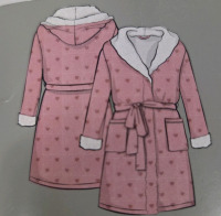 New | One Size Women's Heart Design Robe