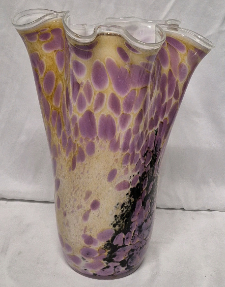 Stunning Glass Vase 13.15" Tall