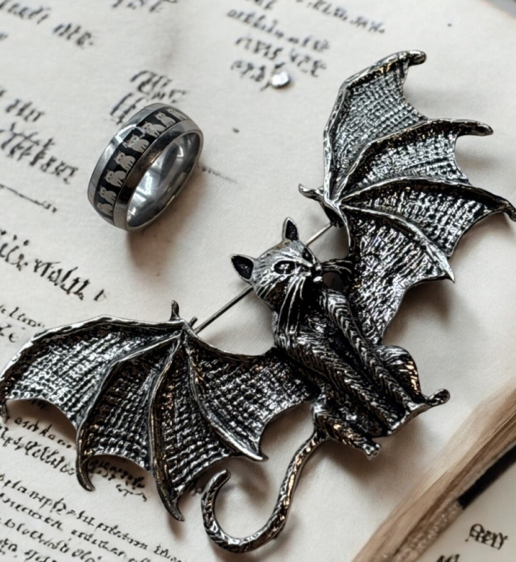 Retro Statement Cat Bat Web Textured Large Brooch 2.4 x 4 Inch / 8mm Stainless Steel Cat Lover Infinity Ring Size 8
