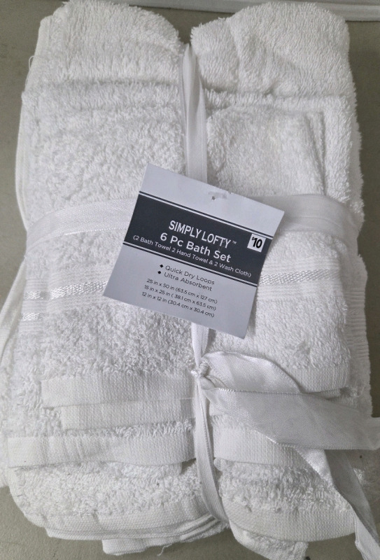 New | 6 Piece Bath Set | Comes w/ 2 Bath Yowels, 2 Hand Towels & 2 Wash Cloths | Largest Measures 25" x 50"