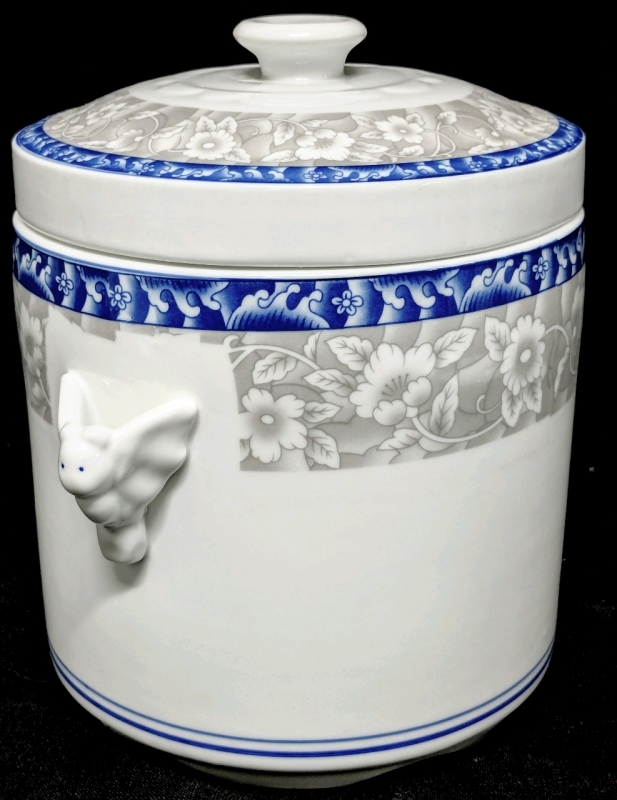 Fantastic Chinese Double-Lid Porcelain BAT Jar - 6.5" Diameter &times; 8" Tall