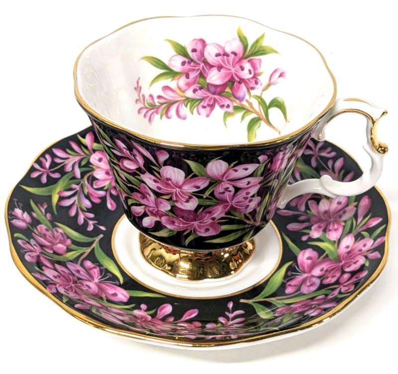 ROYAL ALBERT Provincial Flowers Teacup & Saucer : Fireweed 1975 - Rings True