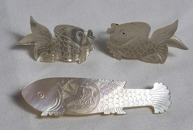 Vintage Mother of Pearl Fish Earring Set & Antique Mother of Pearl Tread Winder . See photos for size
