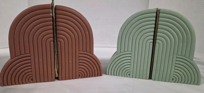 2 New Sets of 6" x 4" x 3" Vintage Style Bookends