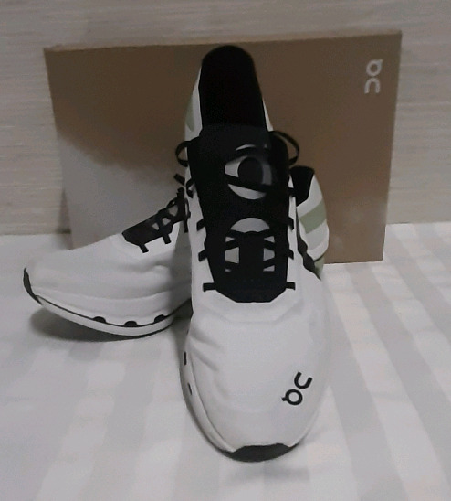 New Cloudboom.Echo Running Shoes Size M 11.5