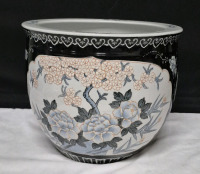 Large Beautiful Jardinere Floral Pattern 9.75" Tall & 11.5" Diameter