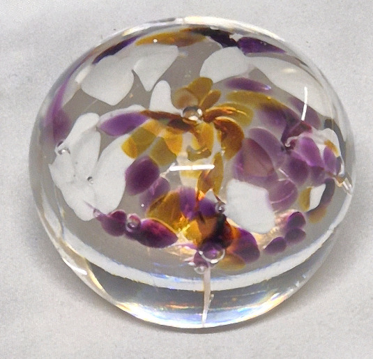 STUNNING Art Glass Paperweight Signed 2" Diameter