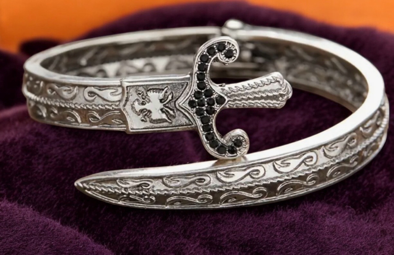 Vintage Inspired Medieval Swordsman Hinged Bracelet Made Old Souvenir <br/>Diameter is 2.25 Oval