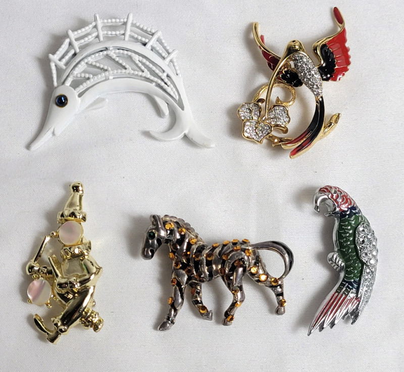 Five (5) Various Animal & Clown Brooches . See photos for size