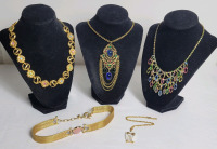 Five (5) Vintage Ladies Necklaces & Choker . Various Lengths