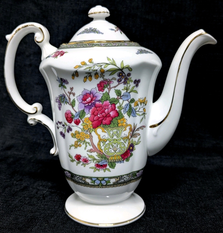 PARAGON "Tree of Kashmir" Fine Bone China Coffee Pot, 7.5" Tall, No Chips or Cracks, Small Fleabite Can Be Felt On Lid Rim