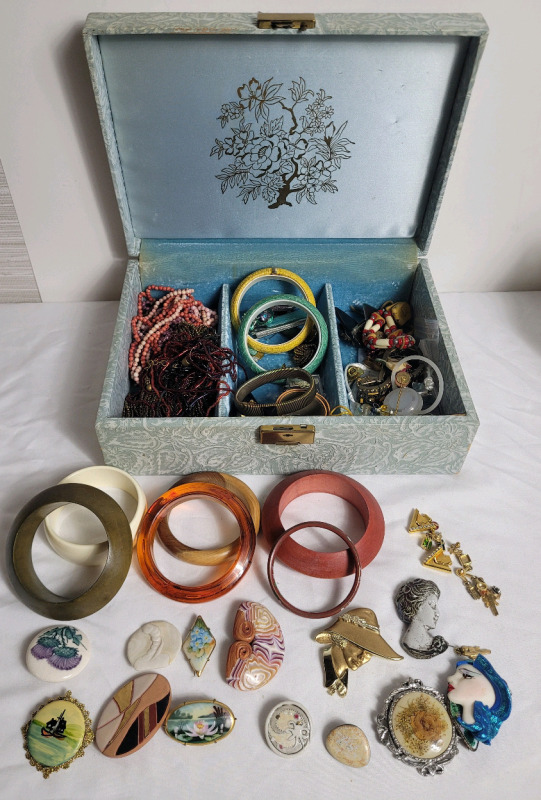 Vintage Jewelry Box Full w/Vintage jewelry . Bangles , Earrings , Brooches , Pins . Case includes key