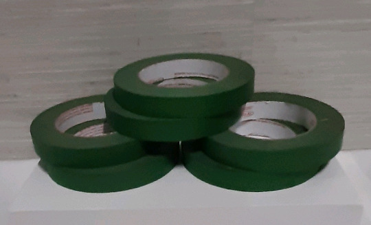 New 6 Rolls of Painter's Tape