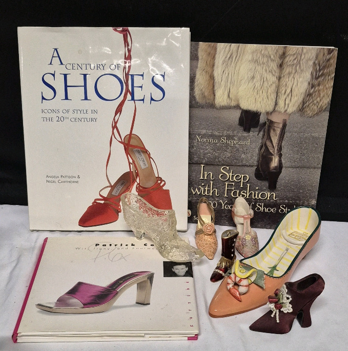 Shoe Collector Lot - Books & Shoe Figures