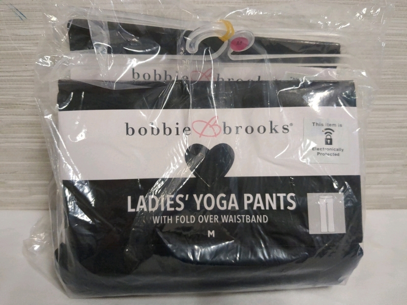 2 New Medium Ladies Bobbie Brooks Yoga Pants