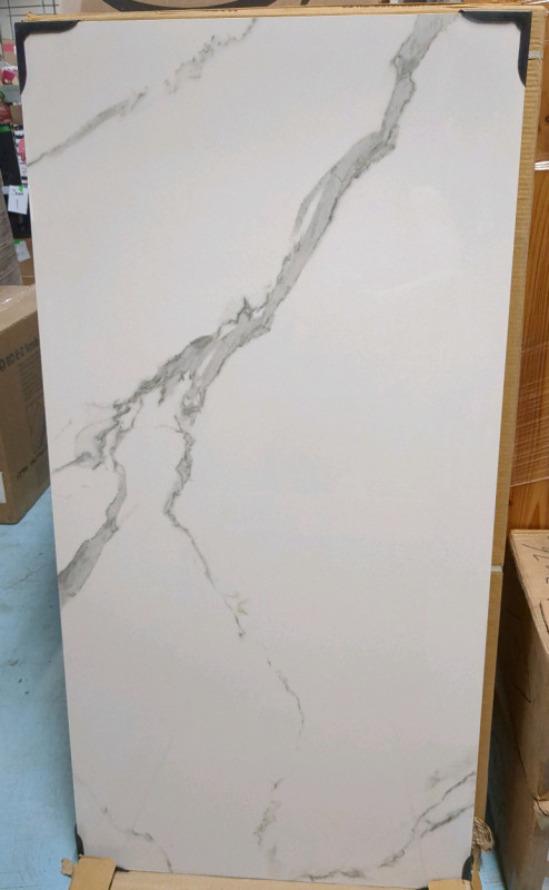 2 New In Box Digital Glazed Vitrified Tiles 60cmx120cm (Approx 2ft x 4ft) 28kg TILE PATTERN WILL VARY FROM PICTURE