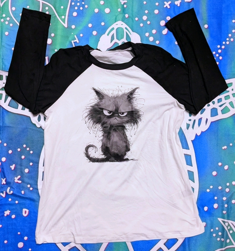 New Size Large Women's Adorable Frazzled Grumpy Kitten Long Sleeve Tee