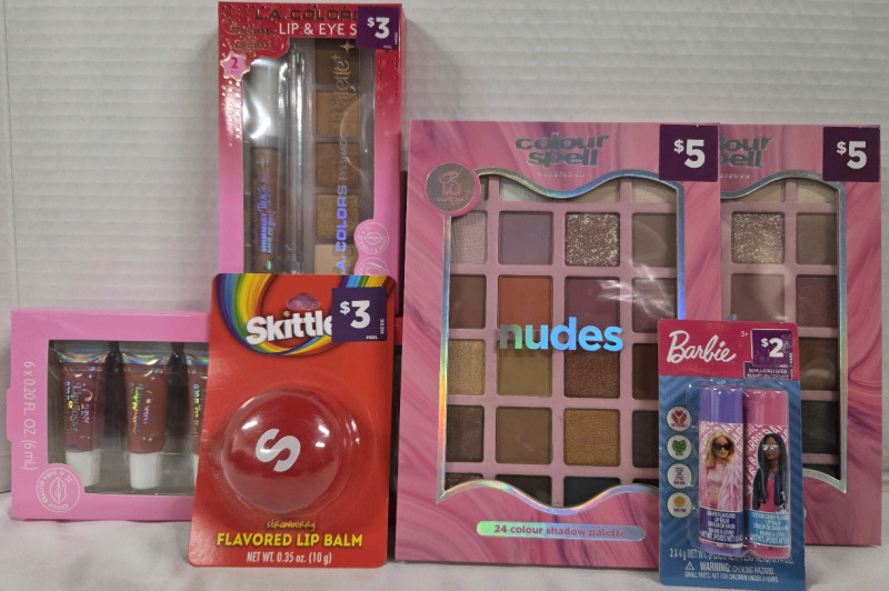 New | Mommy & Me Makeup Lot for Kids to Adults! | Includes Eyeshadow, Lipgloss, Lipbalm & More! Largest Item Measures 5.25" x 7&frac12;"