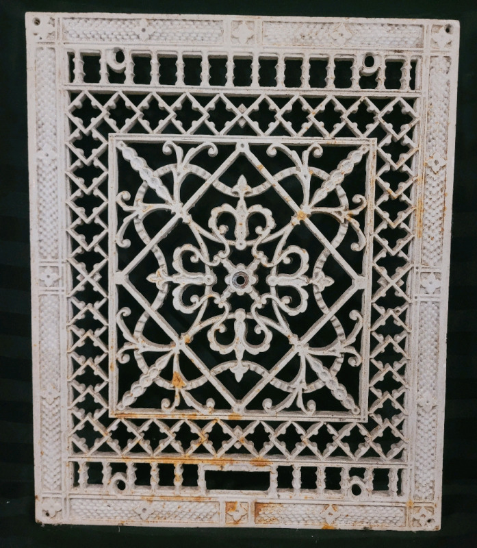 Vintage Home Decor Cast Iron Floor / Wall Grate , 16 5/16" × 20"