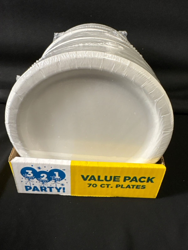 70 New Party Plates| Measures 7" approximate
