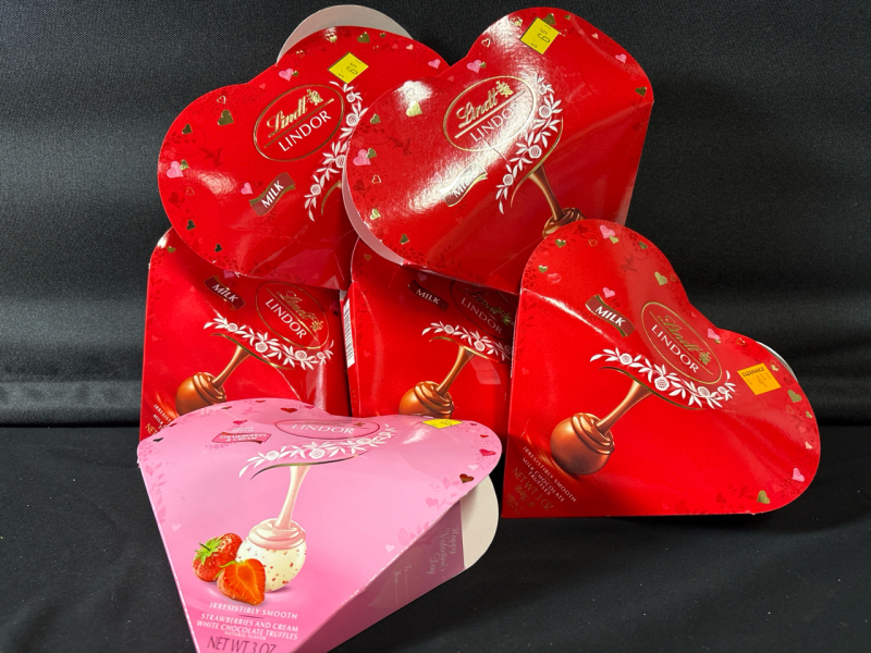 6 New Boxes of Lindt Lindor Strawberries & Cream White Chocolate and Milk Chocolate Truffles (84g each, Best Before July 30th 2025)