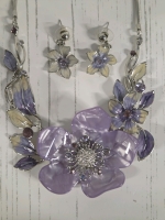 New | Gorgeous Floral Necklace & Earring Set | Chain Measures