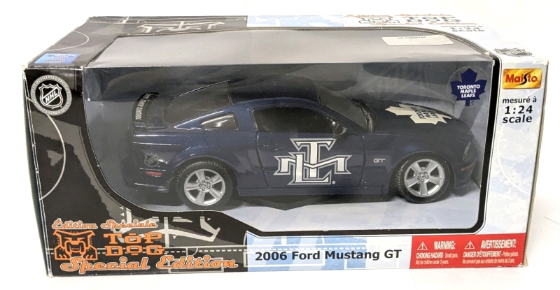 MAISTO 1:24 Scale NHL Toronto Maple Leafs 2006 Ford Mustang GT Top Dog Special Edition Diecast Metal Car