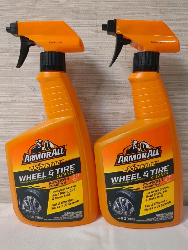 2 New Bottles Armor All Extreme Wheel & Tire Spray Foam Cleaner 24 fl oz/709 mL per bottle