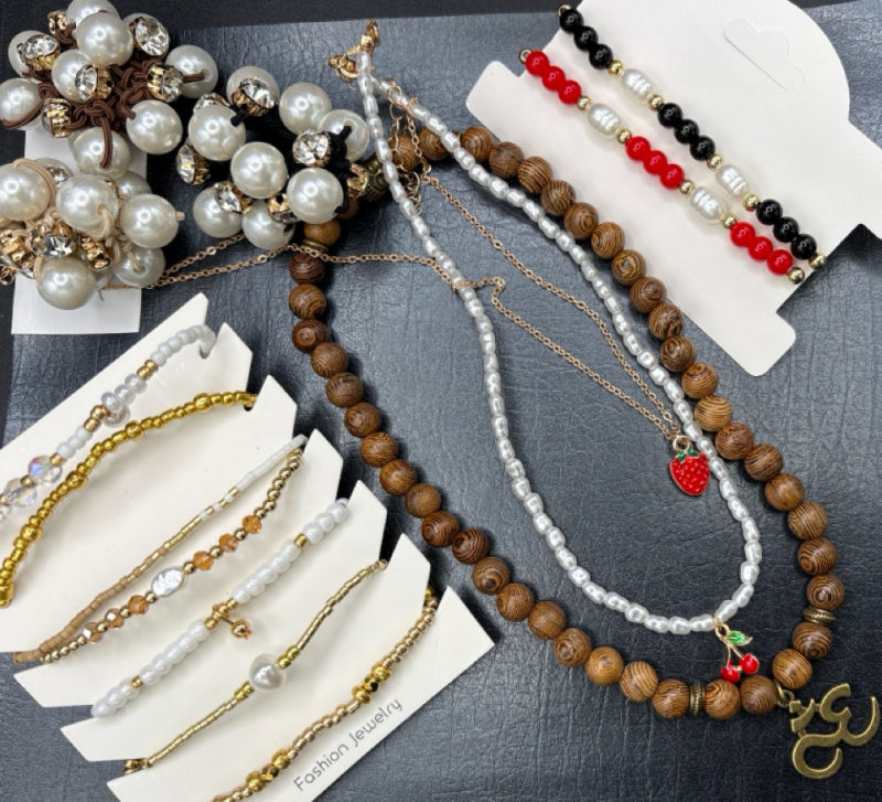 15 New Assorted Ladies Jewellery | Bracelets | Chains | Hairbands