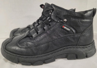 New | Size 43 Women's Sturdy Shoes Great for Hiking