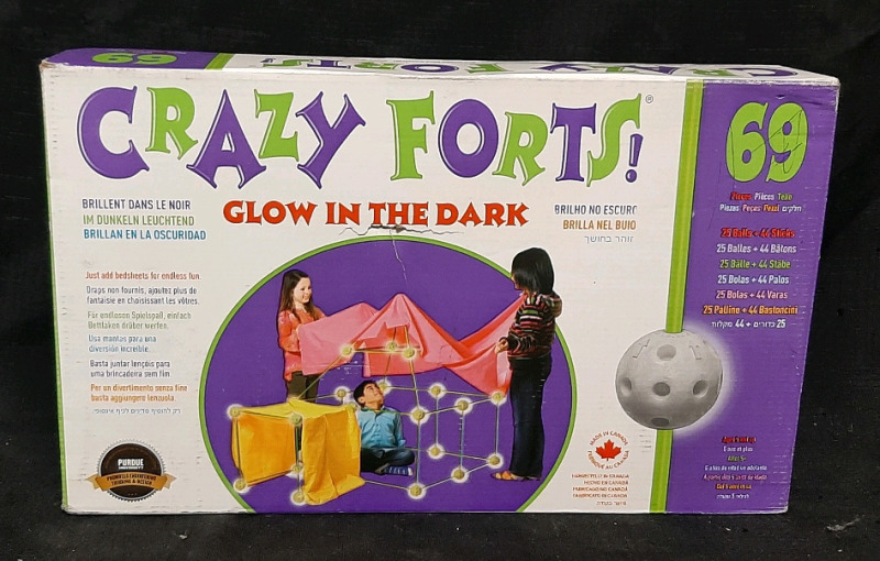 New in Box Crazy Forts Glow In The Dark Set | Contains 69 Pieces Total