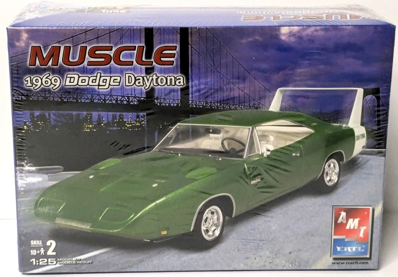 Sealed 2006 AMT ERTL 1969 Dodge Daytona Muscle Cat 1:25 Scale Model Kit - Skill Level 2