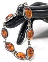 Gorgeous Vintage Baltic Amber Bracelet 7" Long With Box Clasp, Closed Gallery