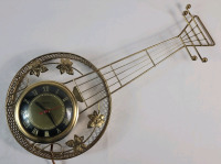 Vintage MCM United Banjo Wall Clock , Model No. 260 . Tested Working . Clock Measures 23.5" long & Cord Measures 15ft.