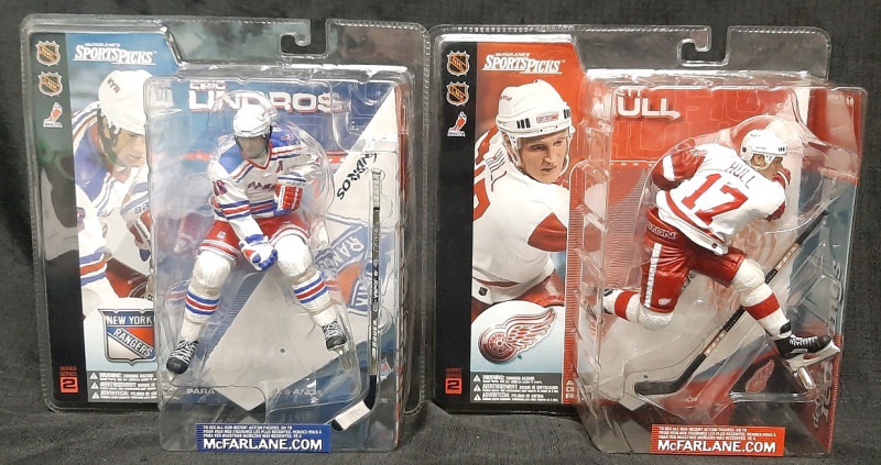 2 2001 NHL Hockey Mcfarlane's SportsPicks Figures | Includes Rangers Eric Lindros & Red Wings Brett Hull | Both Figures are Roughly 5&frac12;" Tall