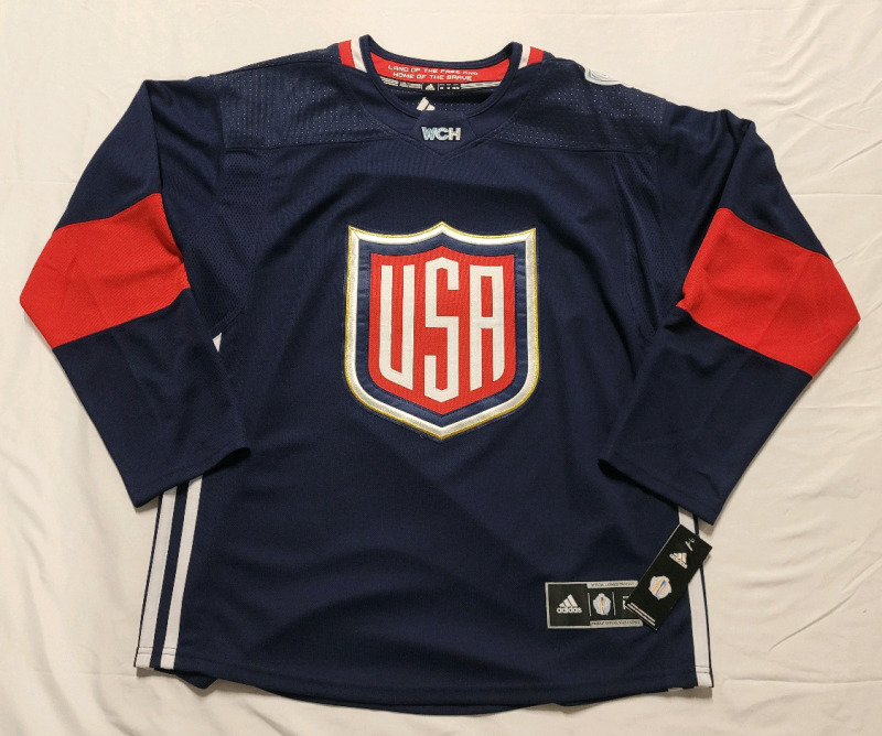 2016 USA World Cup of Hockey Jersey , Size Medium . New Old Stock with Tag . Stitched Logos