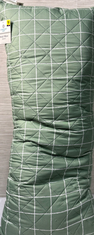 New Comfort Bay Body Pillow| 100% Polyester Fiber | Measurements- 20"*46"